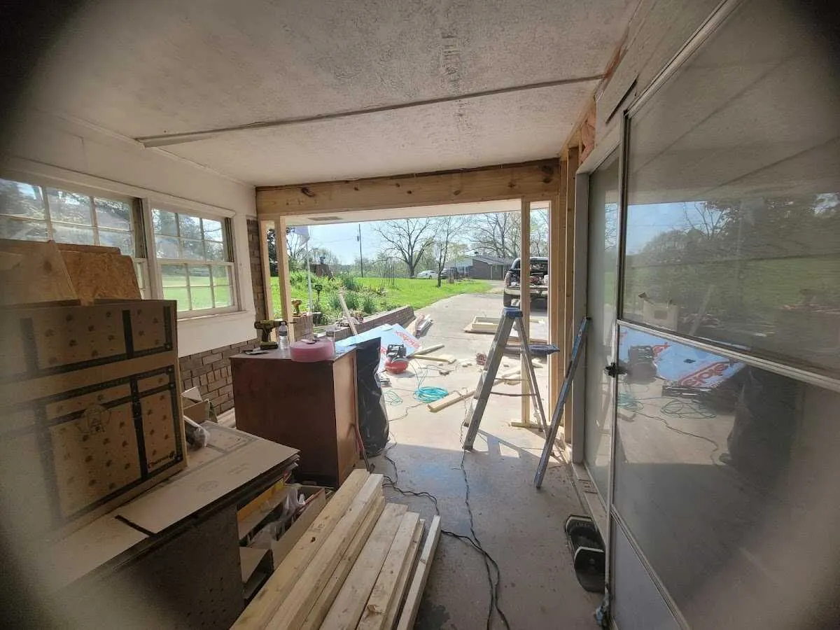 Air movers and dehumidifier for Drying & Dehumidification in New Sewickley